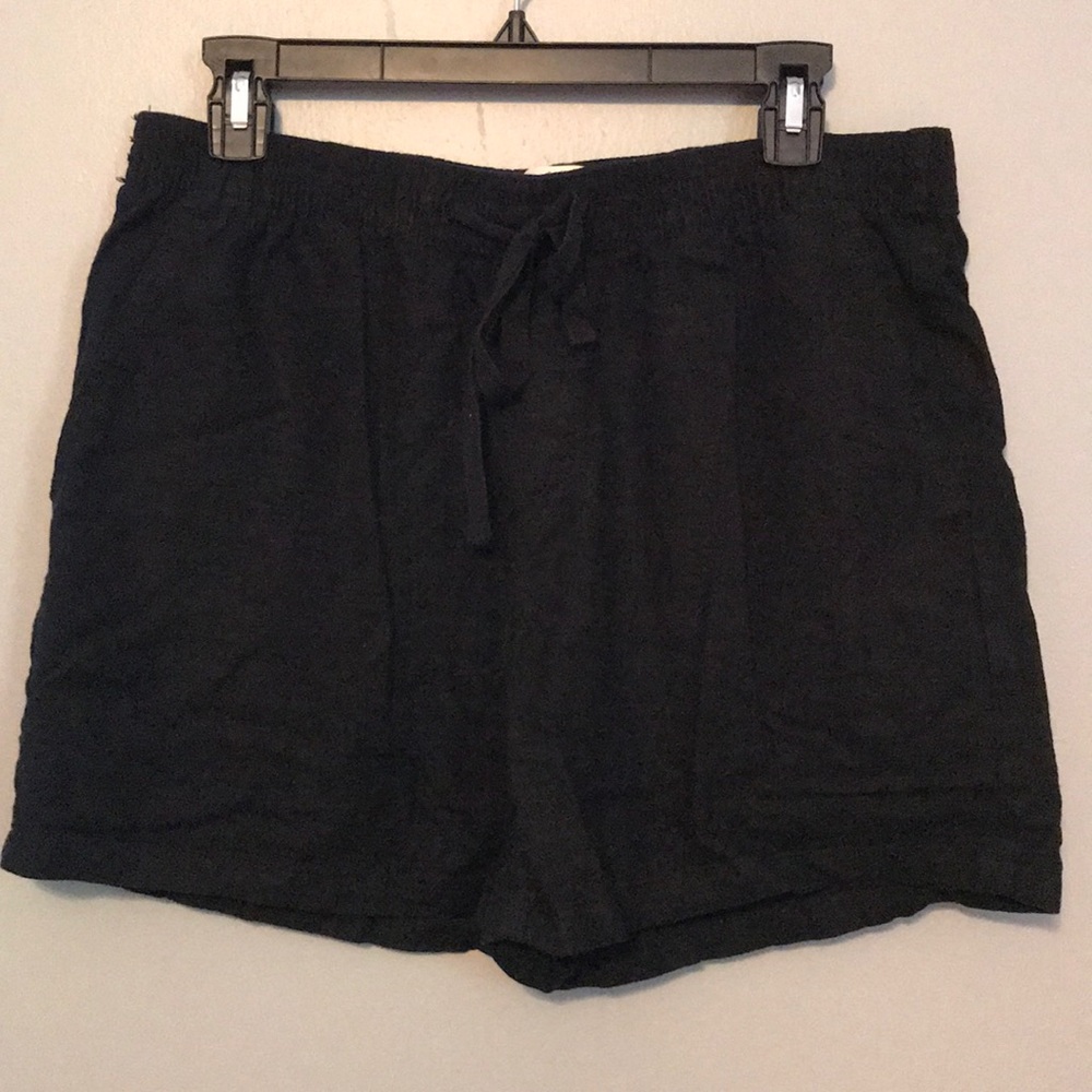 Drawstring linen shorts